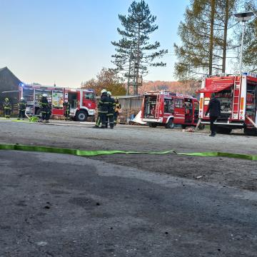 Z gasilsko sektorsko vajo v Ambrusu se je zaključil mesec požarne varnosti 2